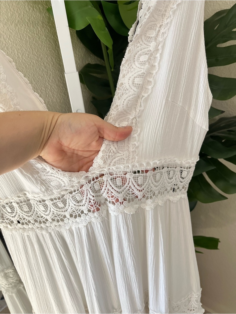 Forever 21 White Lace Boho Maxi Dress Size Large |Sleeveless Tiered Empire Waist - Picture 4 of 14